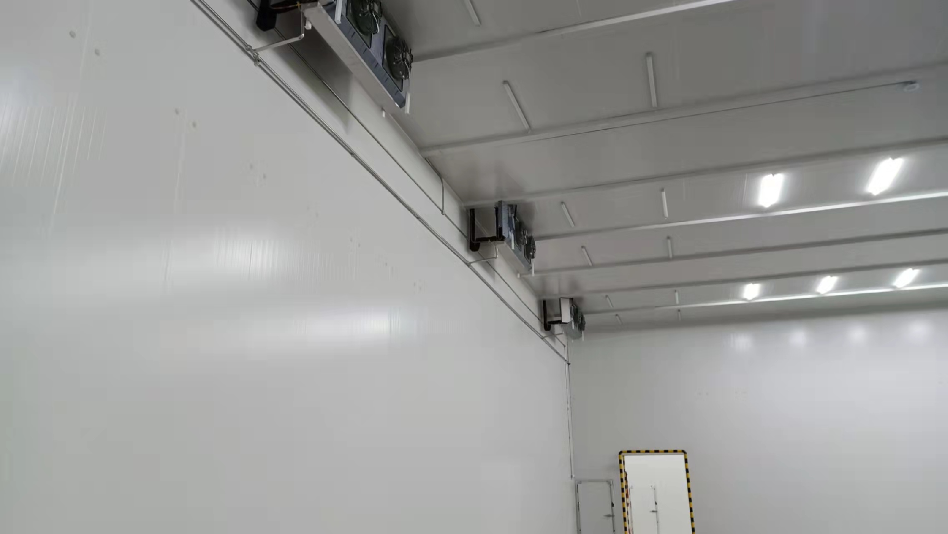 建設(shè)1100㎡醫(yī)院冷藏庫安裝費用價格是多少？